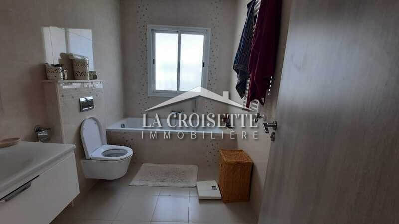 Villa S+3 plain pied avec un beau jardin à La Marsa